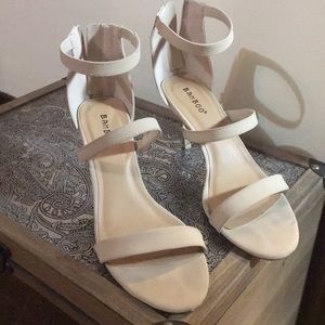 Short nude heels. Bamboo Harleen